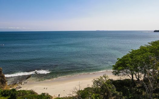 Bolongo Lot 104, Costa Banderas